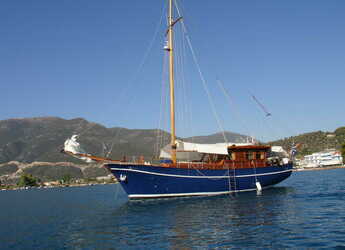 Rent a schooner in Alimos Marina - Gulet Aegeas