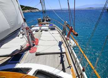 Rent a schooner in Marina Lipari  - Gulet Mia