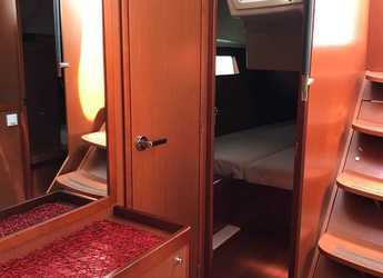 Rent a sailboat in Marina d'Arechi - Oceanis 41.1