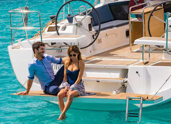 Rent a sailboat in Marina d'Arechi - Oceanis 41.1