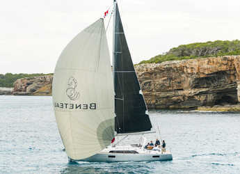 Rent a sailboat in Marina d'Arechi - Oceanis 41.1