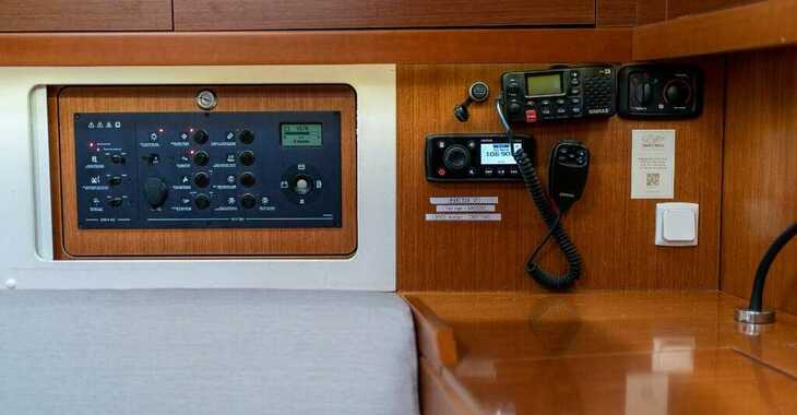 Louer voilier à Marina Kastela - Oceanis 45 - 4 cab.