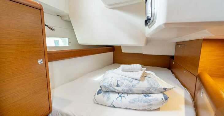 Chartern Sie segelboot in Marina Kastela - Sun Odyssey 519 - 5 cab.