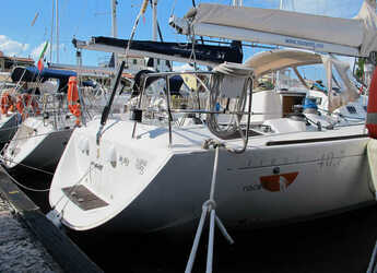Rent a sailboat in Caorle  - First 40.7