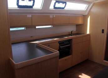 Chartern Sie segelboot in Volos - Bavaria Cruiser 46 - 4 cab.