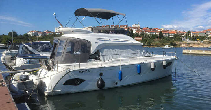Rent a yacht in Veruda - Bavaria E40 Fly