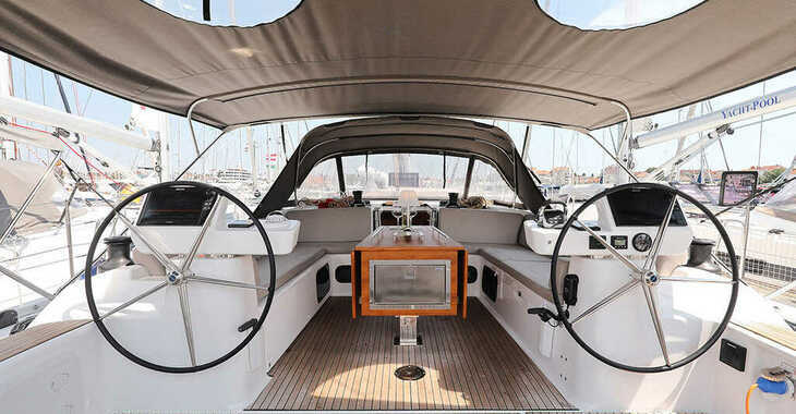 Rent a sailboat in SCT Marina - Dufour 56 Exclusive - 5 + 1 cab.