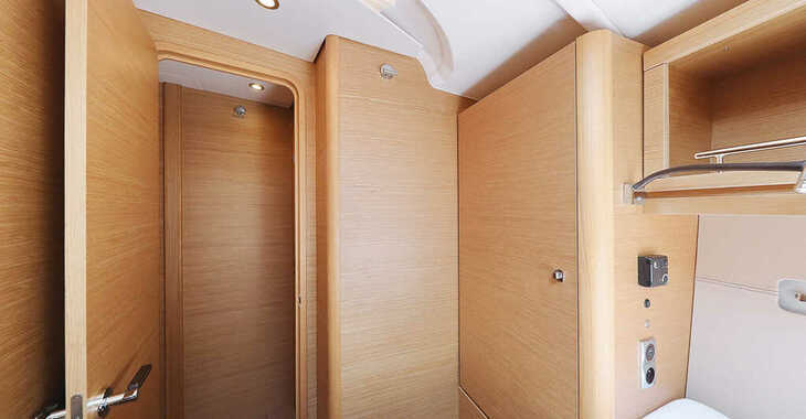 Rent a sailboat in SCT Marina - Dufour 56 Exclusive - 5 + 1 cab.