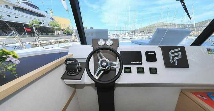 Rent a power catamaran  in SCT Marina Trogir - Fountaine Pajot MY 37