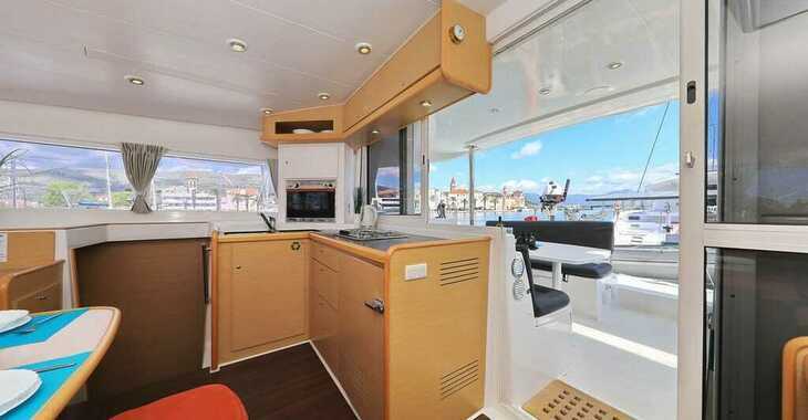 Rent a catamaran in Trogir ACI Marina - Lagoon 400 - 4 + 2 cab.