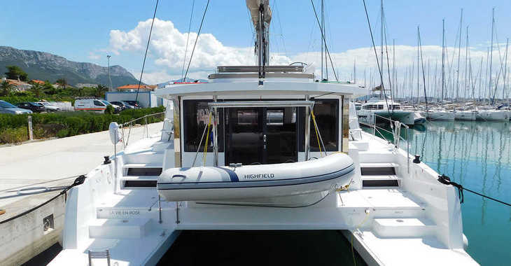 Rent a catamaran in ACI Marina Dubrovnik - Bali 4.3 - 4 + 2 cab.