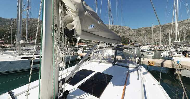 Rent a sailboat in ACI Marina Dubrovnik - Hanse 458