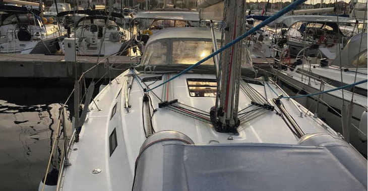 Chartern Sie segelboot in Marina Palamos - Beneteau Oceanis 40