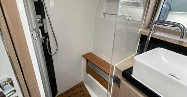 Chartern Sie yacht in Veruda - Sealine F430