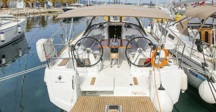 Rent a sailboat in ACI Marina Vodice - Sun Odyssey 349