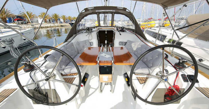 Chartern Sie segelboot in ACI Marina Vodice - Sun Odyssey 349
