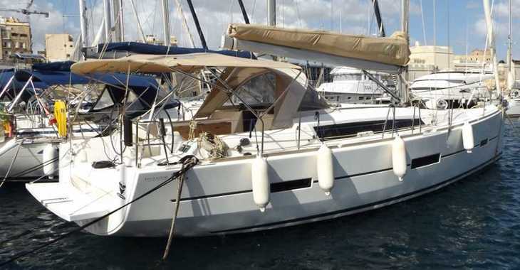 Rent a sailboat in Kalkara Marina - Dufour 410 Grand Large
