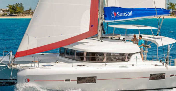 Rent a catamaran in Rodney Bay Marina - Sunsail Lagoon 424 (Classic)