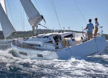 Rent a sailboat in Marina Port de Mallorca - Sun Odyssey 440