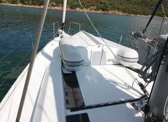 Chartern Sie segelboot in Cala dei Sardi - Oceanis 46.1 (3 cab)
