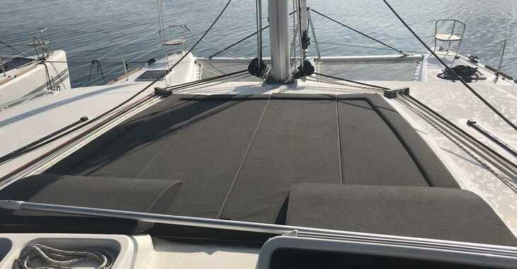 Rent a catamaran in Marina Cala de Medici - Lagoon 450F 