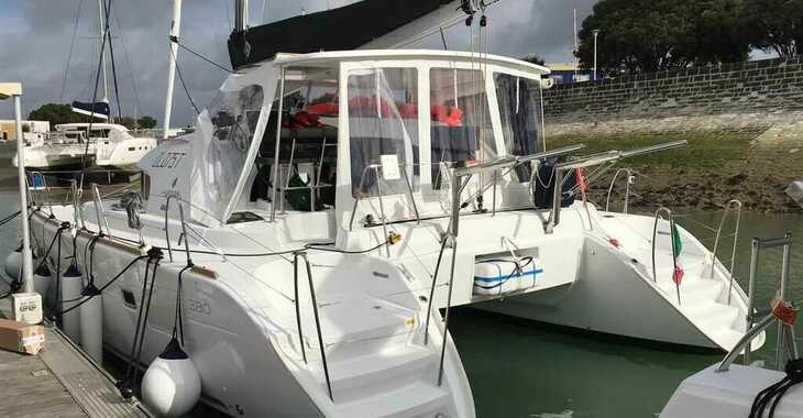 Louer catamaran à Cala dei Sardi - Lagoon 380