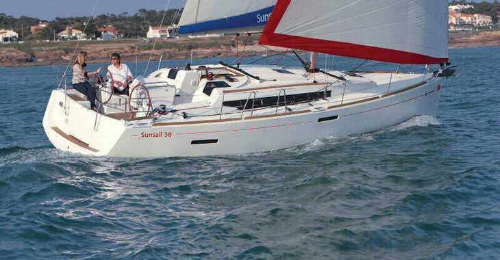 Alquilar velero en Nidri Marine - Sunsail 38 (Premium)