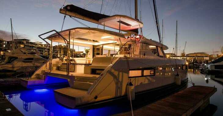 Rent a catamaran in Port of Mahe - Moorings 4500 (Club)