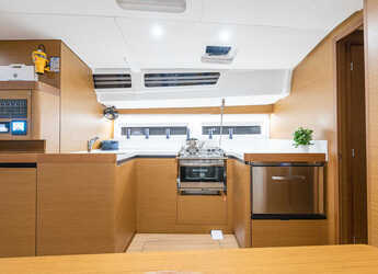 Rent a sailboat in Alimos Marina - Sun Odyssey 490