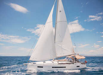 Rent a sailboat in Alimos Marina - Sun Odyssey 490