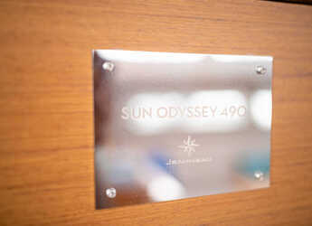 Rent a sailboat in Alimos Marina - Sun Odyssey 490