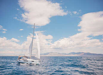 Rent a sailboat in Alimos Marina - Sun Odyssey 490