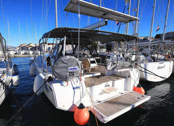 Chartern Sie segelboot in Trogir (ACI marina) - Bavaria C42 Style