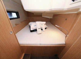 Chartern Sie segelboot in Trogir (ACI marina) - Bavaria C42 Style