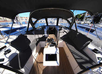 Chartern Sie segelboot in Trogir (ACI marina) - Bavaria C42 Style