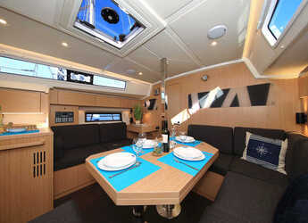 Chartern Sie segelboot in Trogir (ACI marina) - Bavaria C42 Style
