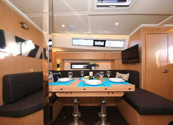 Chartern Sie segelboot in Trogir (ACI marina) - Bavaria C42 Style