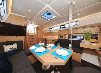 Chartern Sie segelboot in Trogir (ACI marina) - Bavaria C42 Style