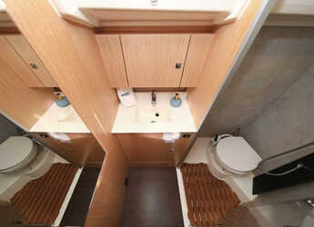 Chartern Sie segelboot in Trogir (ACI marina) - Bavaria C42 Style