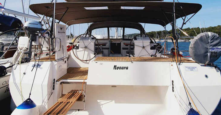Chartern Sie segelboot in Veruda - Bavaria C50 Style - 4 + 1 cab.