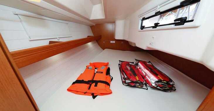 Louer voilier à ACI Jezera - Bavaria Cruiser 33