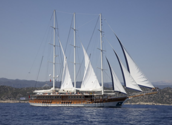Rent a schooner in Ece Marina - Gulet Admiral 