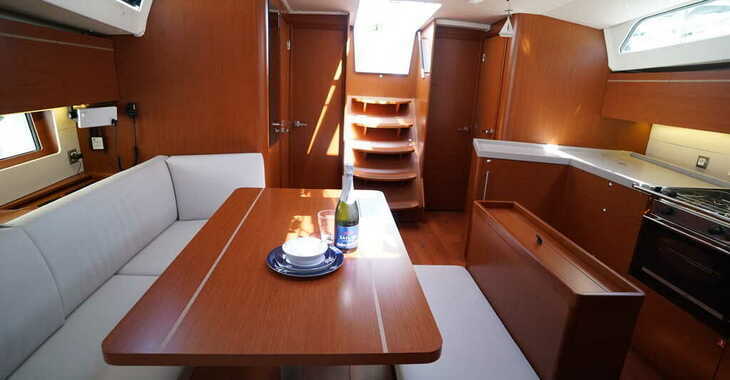 Rent a sailboat in Marina San Miguel - Oceanis 46.1