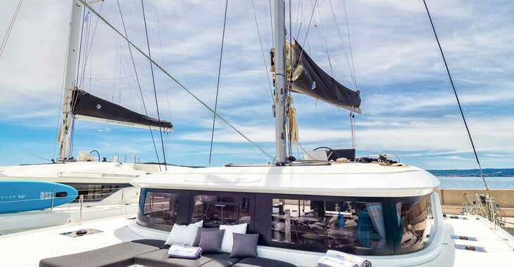 Alquilar catamarán en Marina Kastela - Lagoon 46 