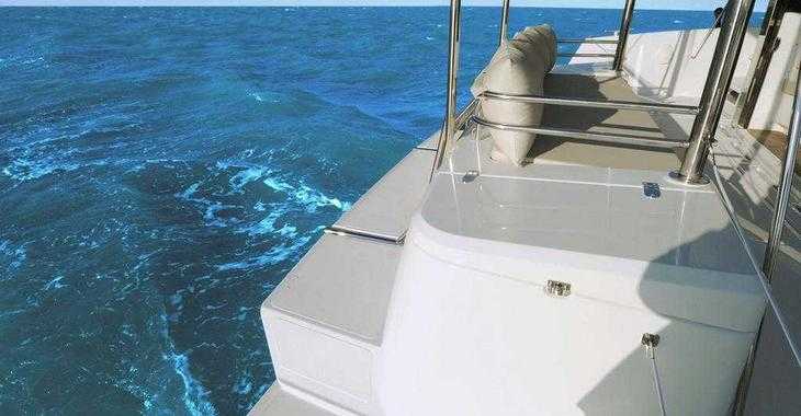 Rent a catamaran in Club Naútico de Sant Antoni de Pormany - Bali 4.1