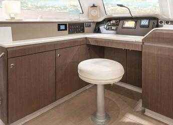 Alquilar catamarán en Club Naútico de Sant Antoni de Pormany - Bali Catspace TEAM FACTORY