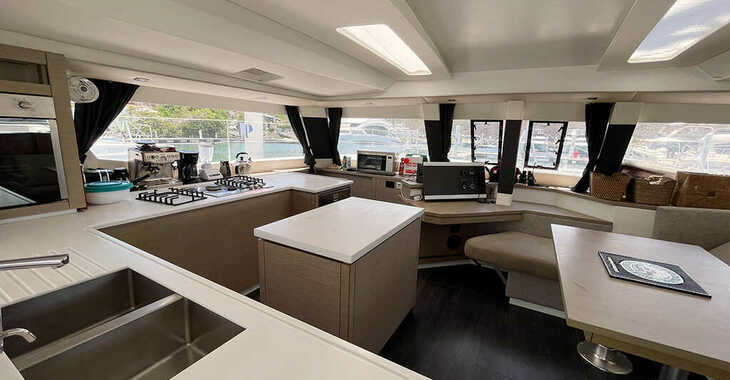 Rent a catamaran in Nanny Cay - Fountaine Pajot Saba 50 - 6 cab