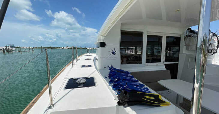 Rent a catamaran in Nanny Cay - Lagoon 40 - 3 + 2 cab