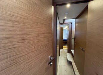 Rent a catamaran in Nanny Cay - Lagoon 46 - 4 + 2 cab.