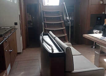 Chartern Sie segelboot in Agios Kosmas Marina - Oceanis Yacht 62 - 4 + 1	